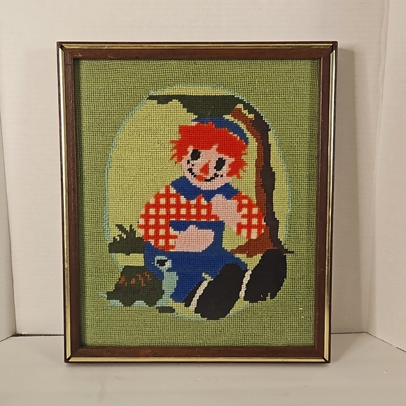 Rare Vintage Colorful Needlepoint of Framed Raggedy Andy - Picture 6 of 7